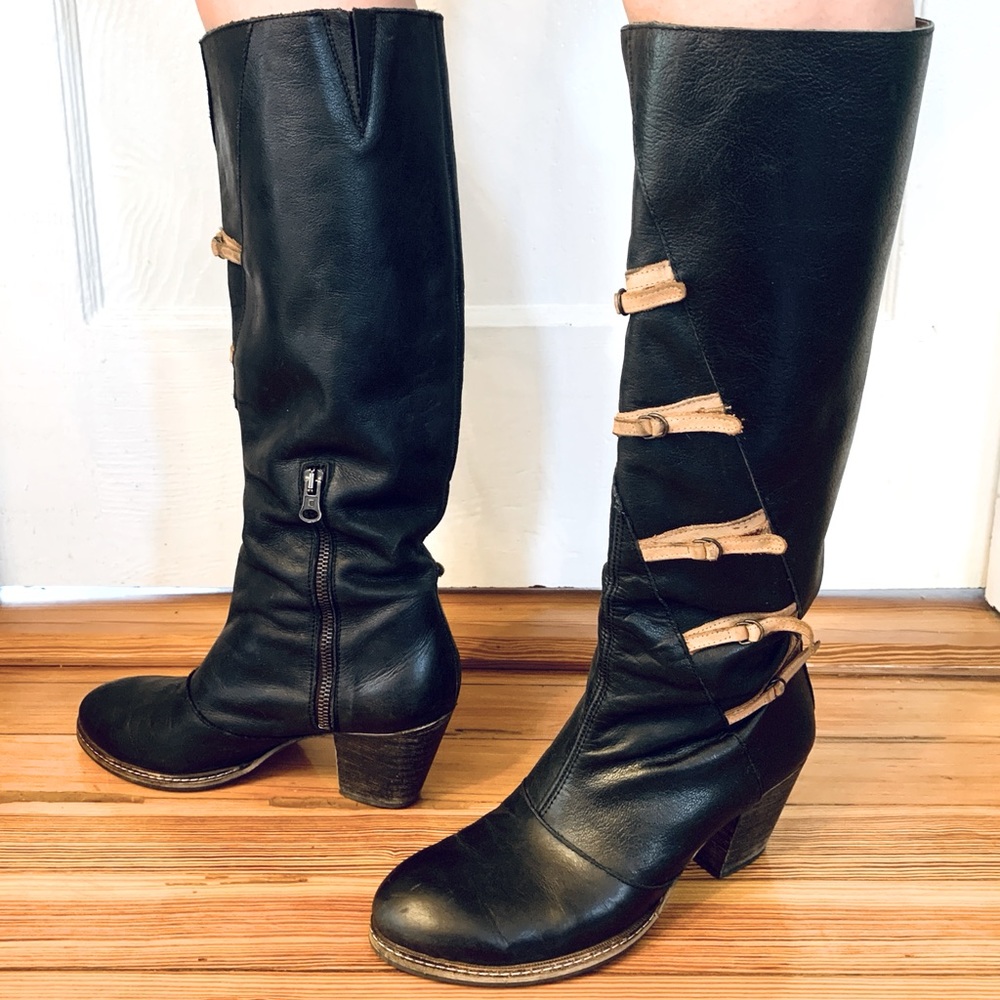 •Holding Horses• Black Leather Riding Boots